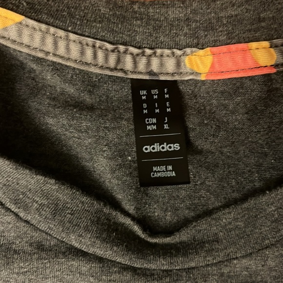 Adidas t shirt - Picture 4 of 4